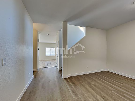 5th image of 16021 W Woodlands Ave