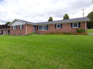 21 Gilmer Ave, Lebanon, VA 24266