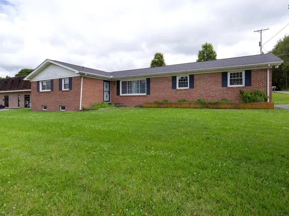 21 Gilmer Ave, Lebanon, VA 24266