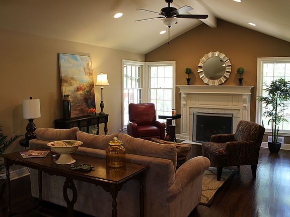 3rd image of 8204 Dearborn Dr