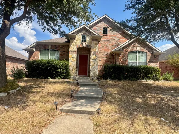 630 Mary Wilson Dr, Lancaster, TX 75146
