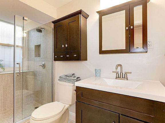 Unit #1 Bathroom