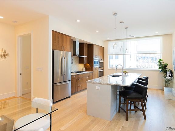 4th image of 250 Columbine Street #308