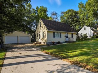 1204 Elder Ln, Des Moines, IA 50315