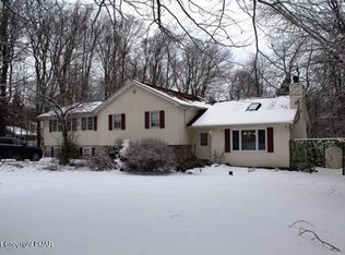 2159 Freedom Way, Pocono Summit, PA 18346