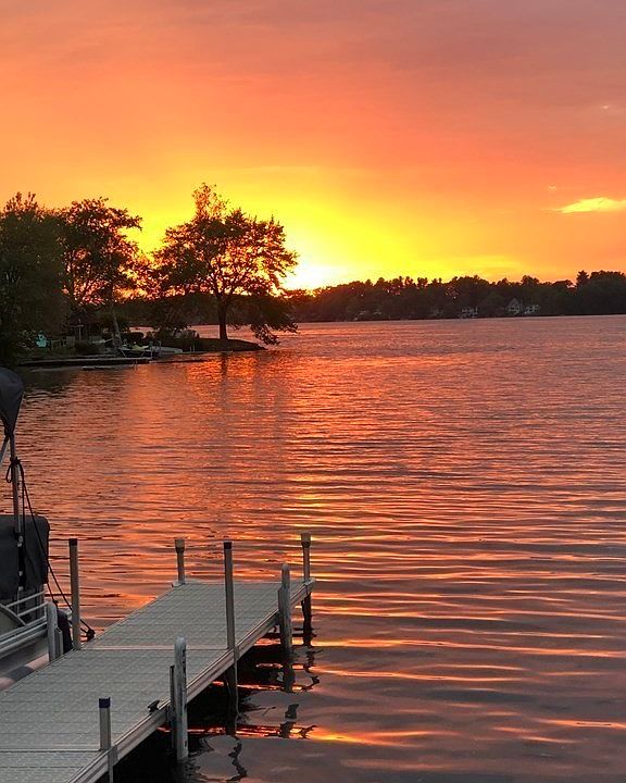 20 Bates Point Rd, ster, MA 01570 Zillow