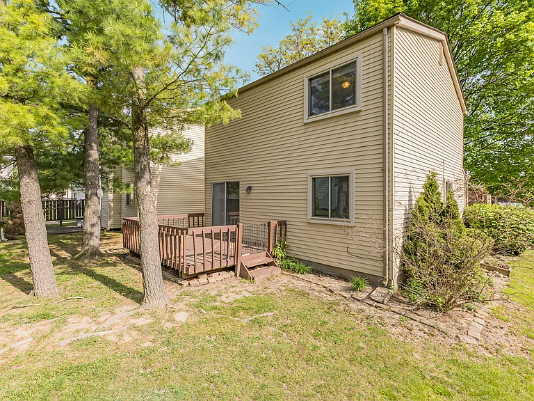 2907 Roundtree Dr — Photo 34
