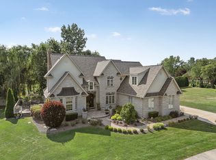 12 Limestone Ct, Lemont, IL 60439