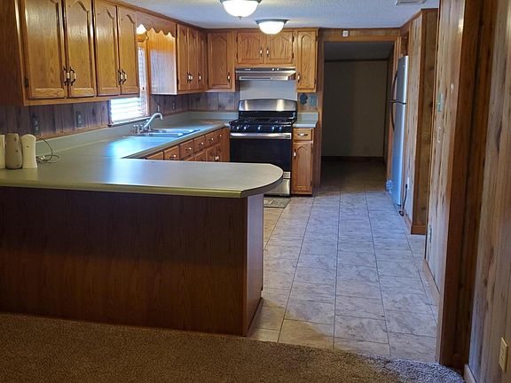 3rd image of 3302 Ronnie Ave