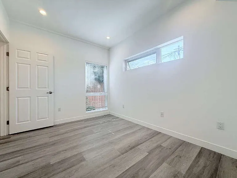 1258 Leighton Ave #B — Photo 14
