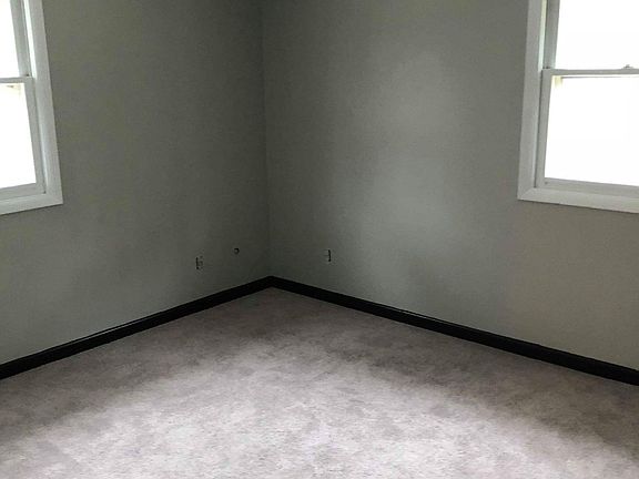 3rd image of 301 Eaton Ave APT B
