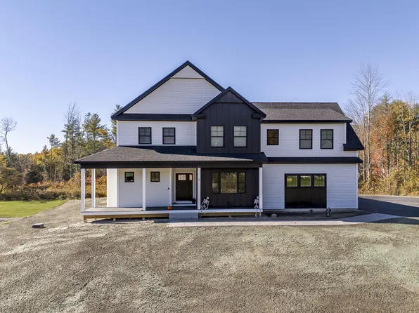 13 Eagles Lane, Falmouth, ME 04105