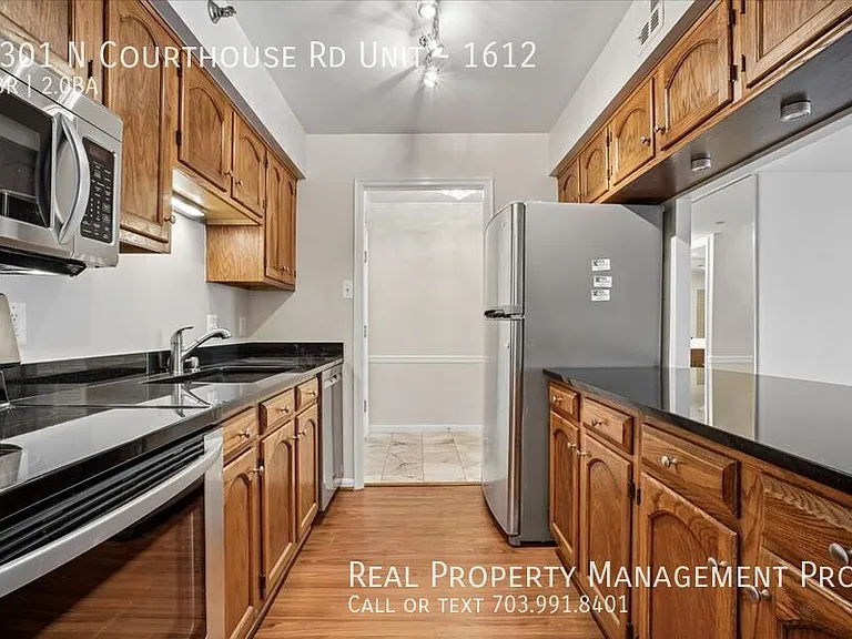 1301 N Courthouse Rd #1612 — Photo 19