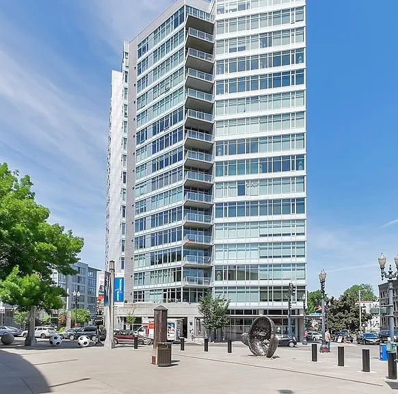 1926 W Burnside St #1511 — Photo 1