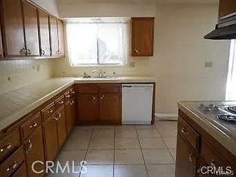 2 bed, 1098 sqft, $2,100 — Photo 4