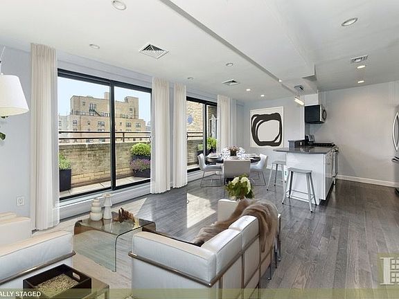 2nd image of 253 W 73rd St APT Ph2b