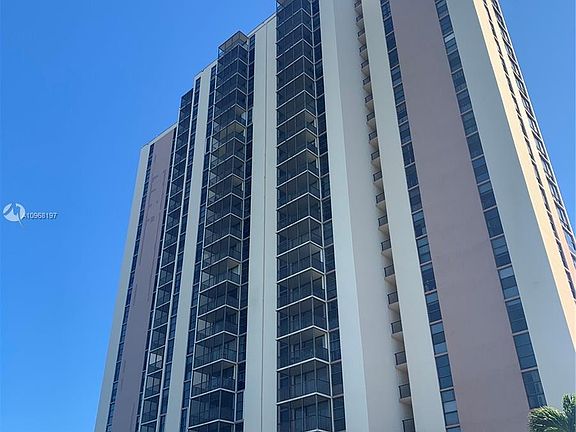 5th image of 20379 W Country Club Dr APT 2335