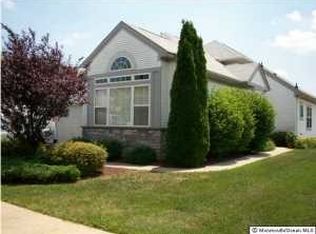 16 Stafford Dr, Manchester, NJ 08759