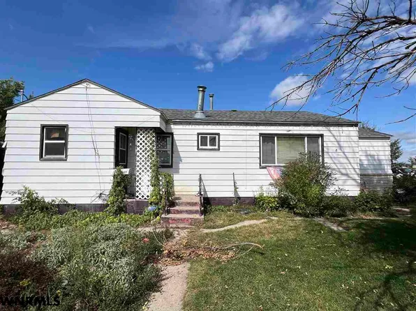 801 Avenue A, Minatare, NE 69356