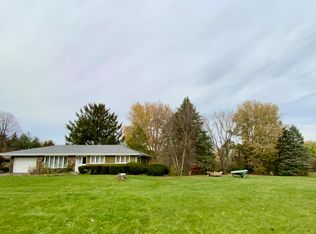 2151 Garden Rd, Aurora, IL 60506