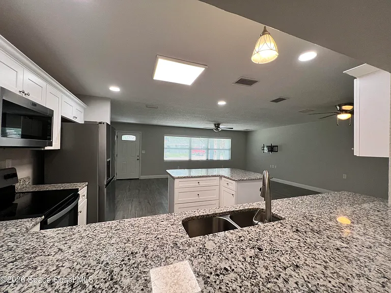 776 Sara Jane Ln — Photo 9
