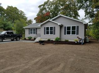 77 Lambert St, Acushnet, MA 02743