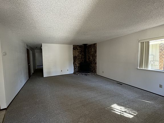 3rd image of 837 Alameda Ave