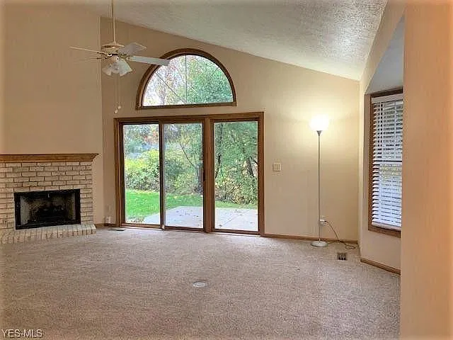 3 bed, 2.5 bath, 1650 sqft, $2,500 — Photo 4
