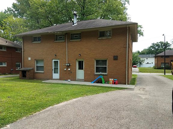 3rd image of 1149 Highland Ave