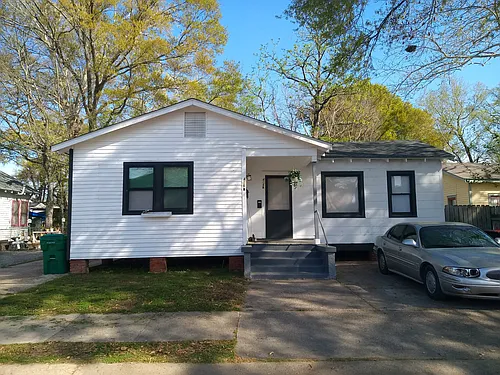 406 Voorhies St #B Photo 1