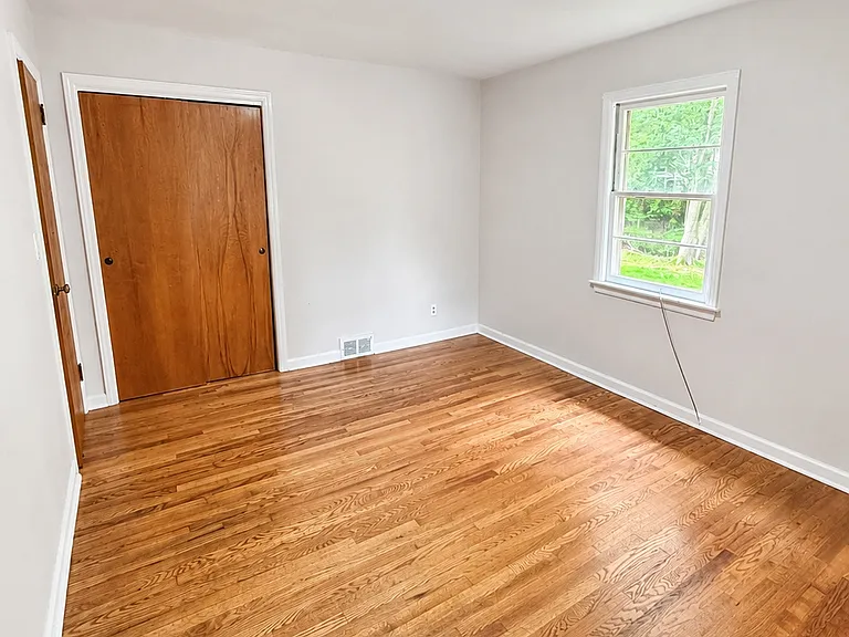 22 Springbrook Rd — Photo 28