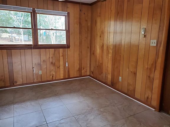 2nd image of 325 Northwood Dr