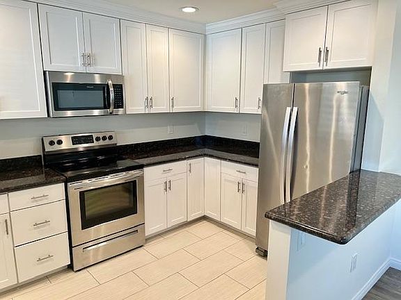 5th image of 1435 Felspar St APT 9