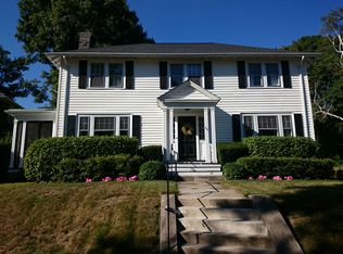 641 W Roxbury Pkwy, West Roxbury, MA 02132