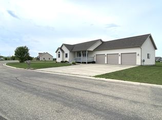 1004 Tamarac Ave, Frazee, MN 56544