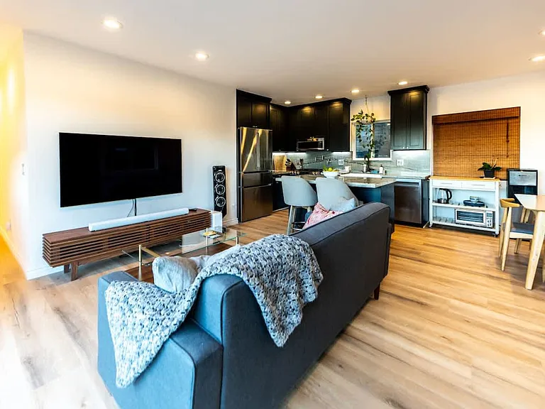 Malta St — Photo 28