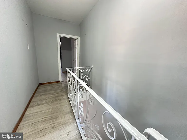 526 W Porter St — Photo 17
