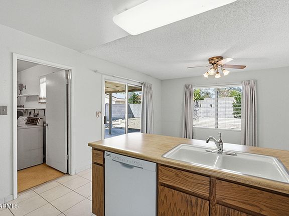 4th image of 1012 W MONTOYA Lane