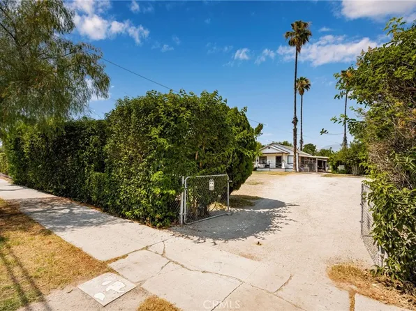 1054 W 10th St, San Bernardino, CA 92411