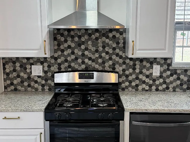 13884 S 303rd Ave — Photo 8