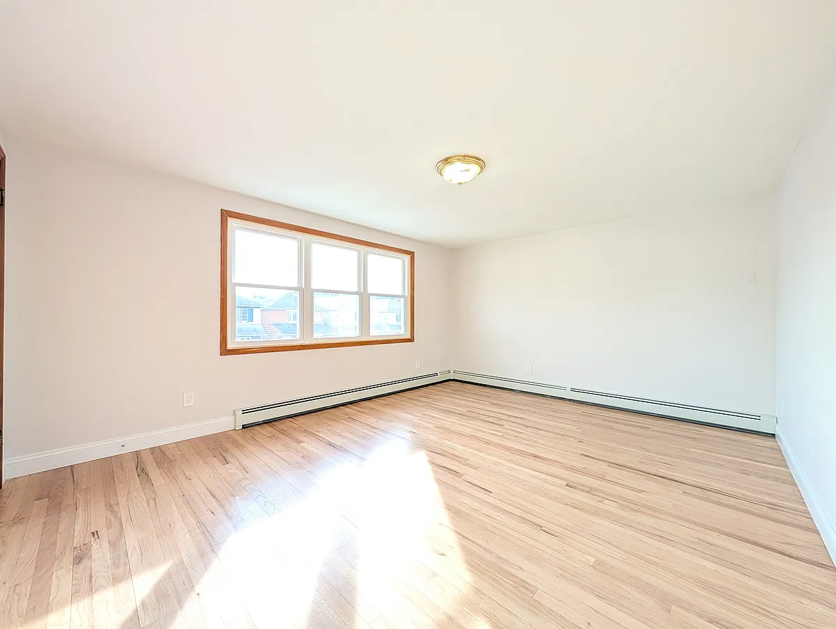 Building Photo - 762 Cleveland Ave #2