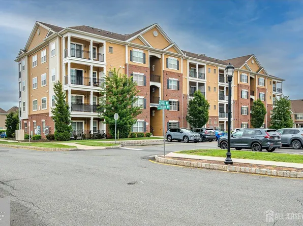 712 Strassle Way, Terrace, NJ 07080