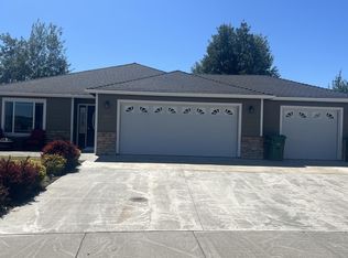 3316 Paramont St, Klamath Falls, OR 97603