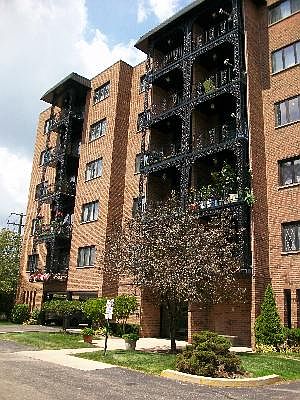 1st image of 9395 Landings Ln #505-DES