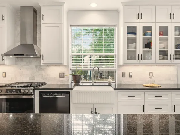 60 W Twinberry Pl, Spring, TX 77381