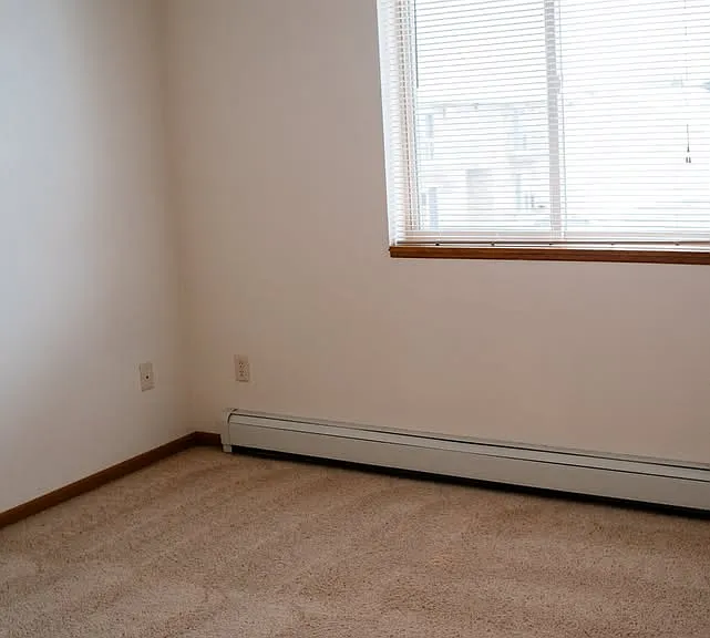 N3932 Washington Ave #8 — Photo 19