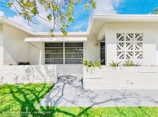 6113 NW 73rd Ter, Tamarac, FL 33321
