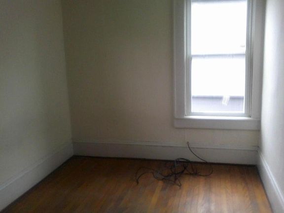 607 Sullivan upper