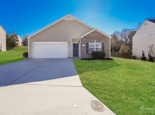 2116 Lauren Woods Dr, Winston Salem, NC 27127