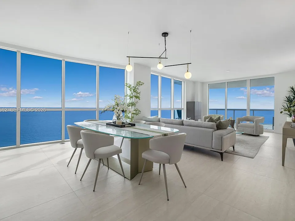 3801 Collins Ave #2006